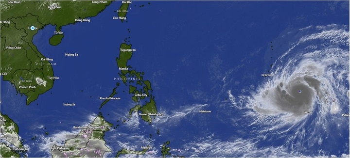 Ảnh chụp vệ tinh bão Sinlaku, khả năng mạnh thành siêu bão. (Nguồn: NCHMF)