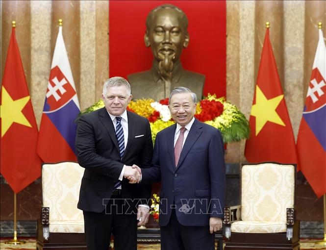 Tổng Bí thư, Chủ tịch nước Tô Lâm tiếp Thủ tướng Slovakia Robert Fico. Ảnh: Thống Nhất/TTXVN