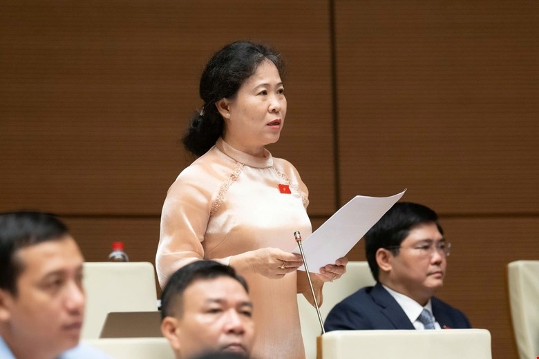 Đại biểu Tô Ái Vang (đoàn Cần Thơ)