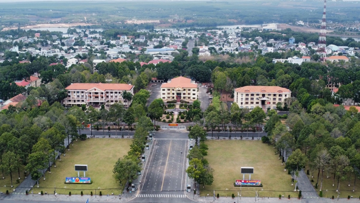 Tỉnh ủy, UBND tỉnh Bình Phước cũ hiện đang là trụ sở làm việc của Đảng ủy, UBND phường Bình Phước