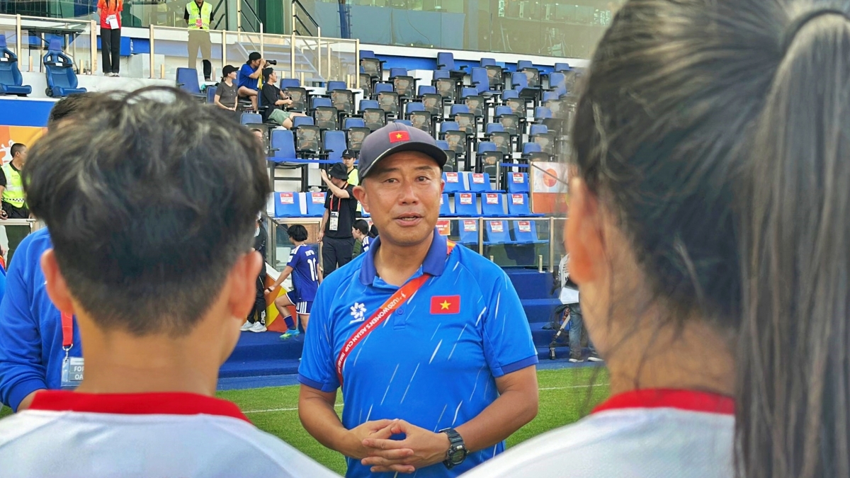 HLV Okiyama Masahiko hài lòng về hành trình của U20 nữ Việt Nam.