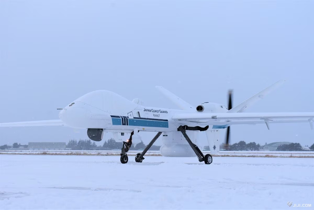UAV Sea Guardian của Lực lượng bảo vệ bờ biển Nhật Bản. Ảnh: Jiji Press