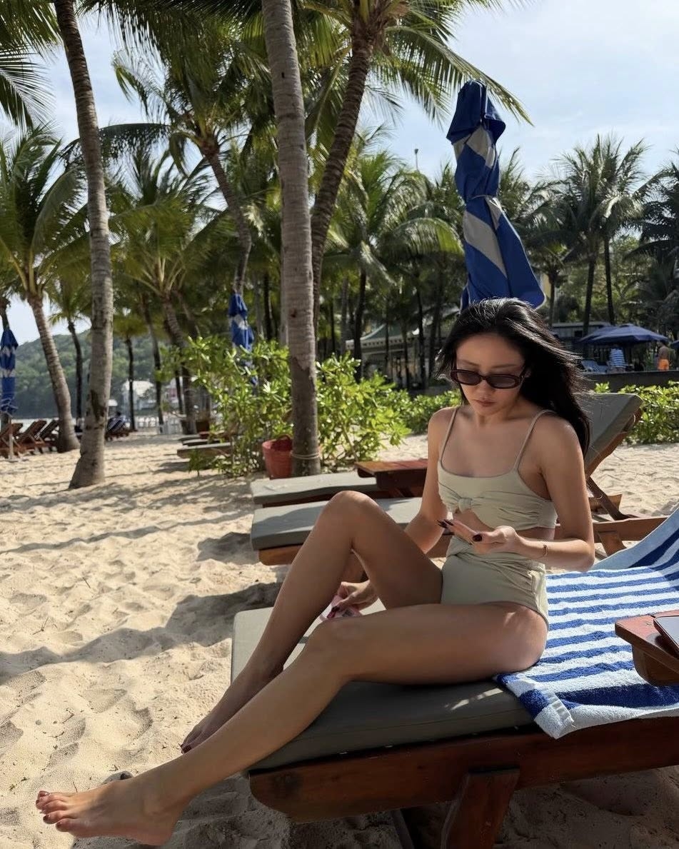 Còn Văn Mai Hương “Không chạy theo mùa hè, mình là mùa hè nhưng mà tính mát như mùa thu”