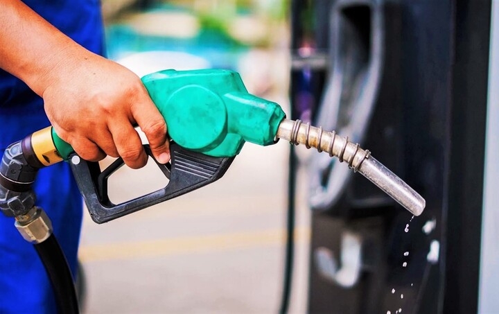 Cục Thuế yêu cầu toàn ngành tăng cường kiểm tra, xử lý vi phạm thuế trong kinh doanh xăng dầu.