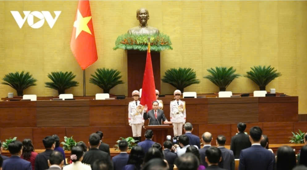 Chủ tịch Quốc hội khóa XVI Trần Thanh Mẫn tuyên thệ tại Kỳ họp thứ Nhất