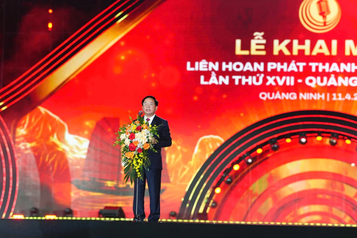 Khẳng định Liên hoan Phát thanh toàn quốc là ngày hội của trí tuệ, tâm huyết và sáng tạo của những người làm nghề trên khắp mọi miền đất nước, ông Trịnh Văn Quyết bày tỏ tin tưởng Liên hoan lần thứ XVII năm nay sẽ “thành công rất tốt đẹp, để lại nhiều dấu ấn sâu sắc”, tiếp tục đưa phát thanh phát triển lên tầm cao mới, xứng đáng là lực lượng xung kích trên mặt trận tư tưởng, văn hóa, góp phần xây dựng đất nước hùng cường, thịnh vượng trong kỷ nguyên mới.