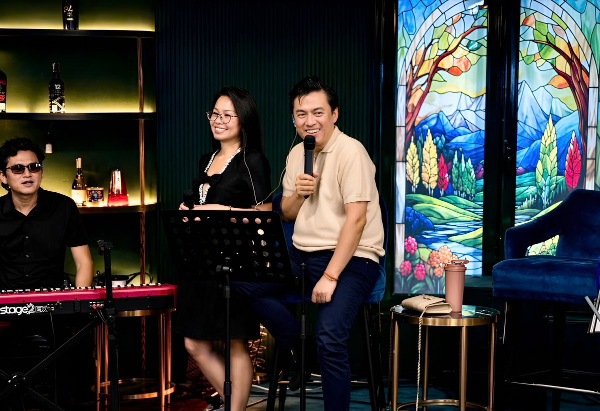 Lam Trường và Cẩm Ly đã có những buổi tập luyện trước thềm live concert “Vé về thanh xuân”