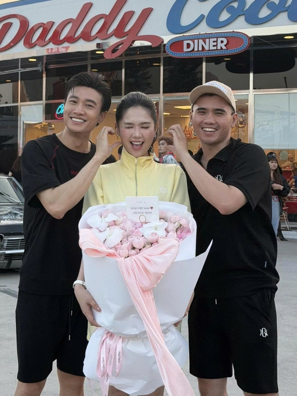 Diễn viên Quốc Trường mừng sinh nhật sớm bên Ngọc Trinh.