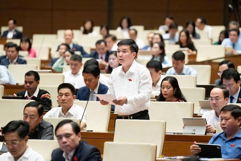 Đại biểu Hà Sỹ Huân (Đoàn ĐBQH tỉnh Thái Nguyên) 