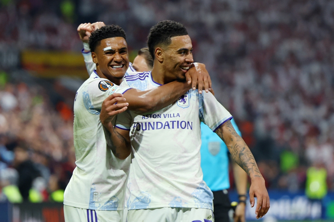 Aston Villa có màn trình diễn bùng nổ trước Freiburg. (Ảnh: Reuters)