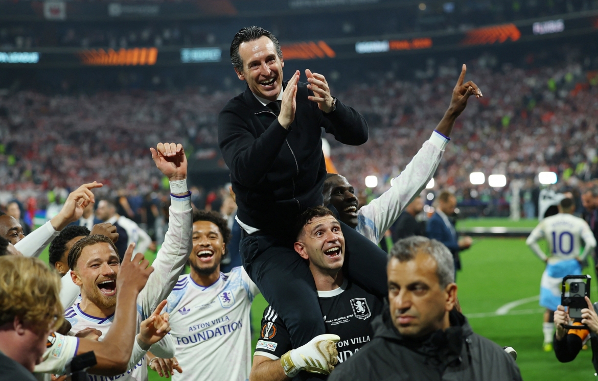 HLV Unai Emery có lần thứ 5 trong sự nghiệp vô địch Cúp C2 châu Âu. (Ảnh: Reuters)