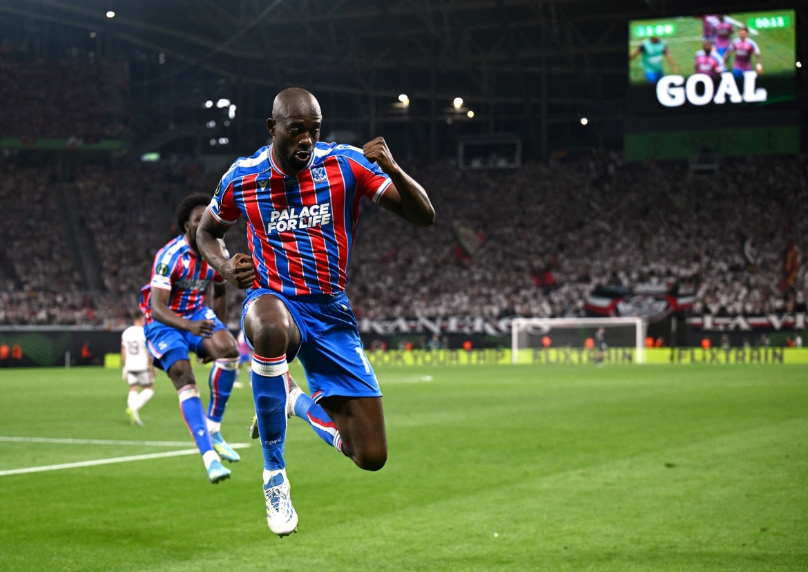 Crystal Palace phá vỡ thế quân bình. (Ảnh: Reuters)