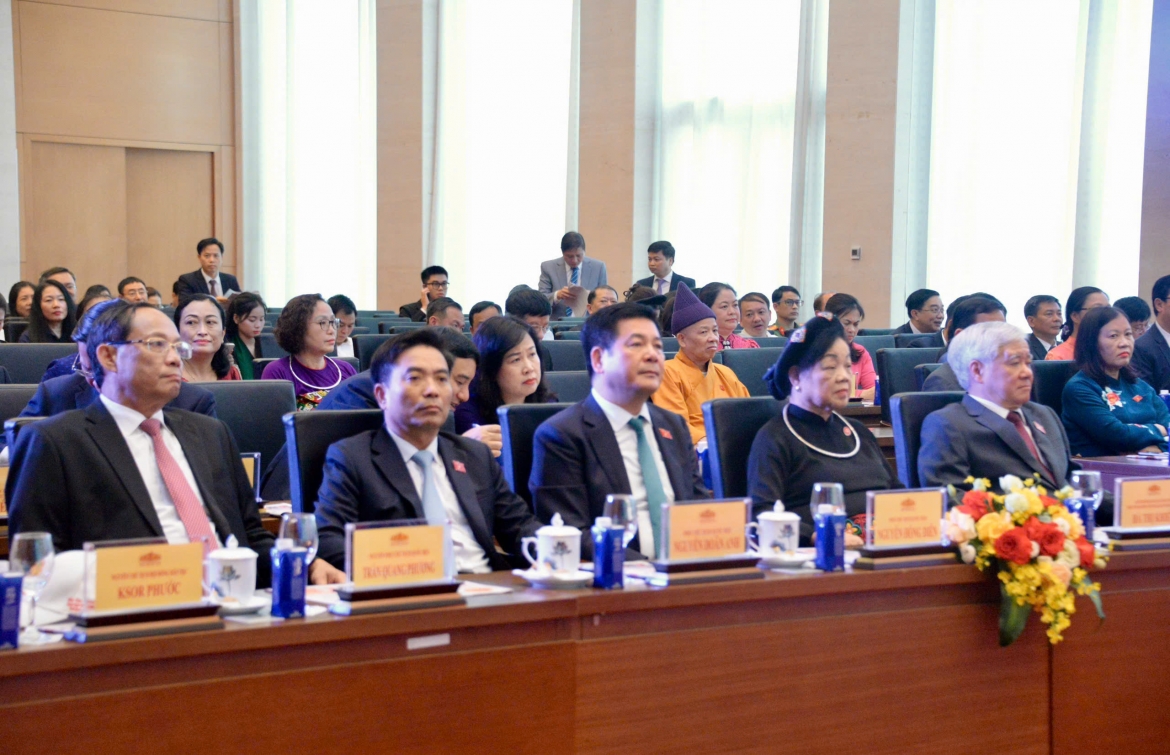 Các đại biểu dự lễ kỷ niệm.