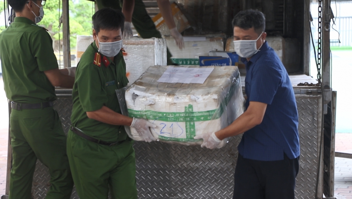 Cơ quan điều tra thu giữ nhiều thuốc độc số lượng lớn.