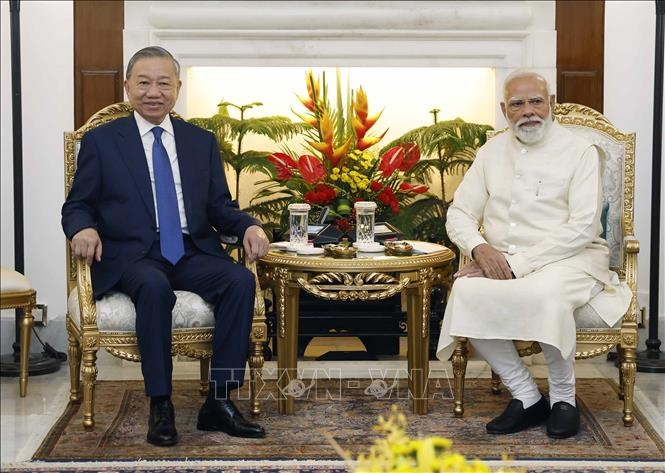 Tổng Bí thư, Chủ tịch nước Tô Lâm và Thủ tướng Ấn Độ Narendra Modi gặp hẹp. Ảnh: Thống Nhất/TTXVN