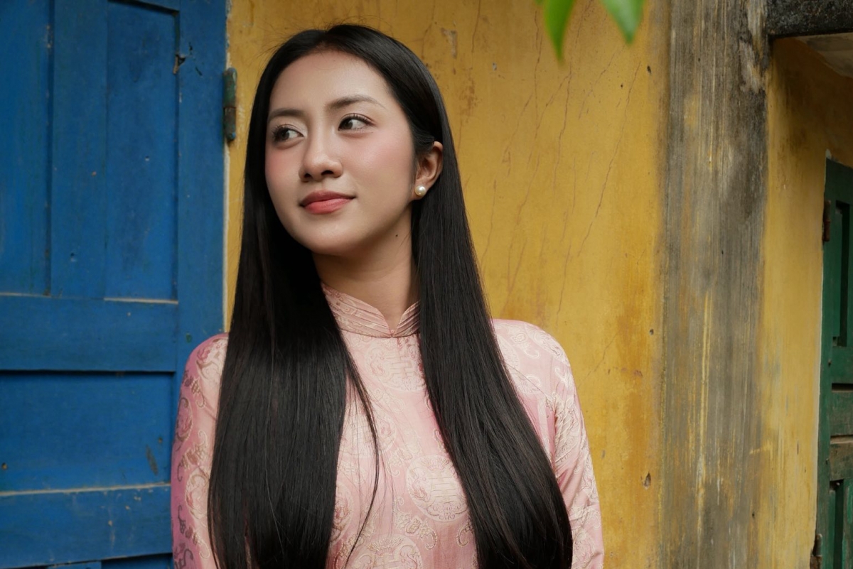 “Tôi không thể đặt mong muốn cá nhân lên trên một tập thể hay một hệ thống đã có nguyên tắc rõ ràng. Thay vào đó, tôi chọn cách đón nhận và làm tốt nhất trong khoảng thời gian mình có”, cô nhấn mạnh.