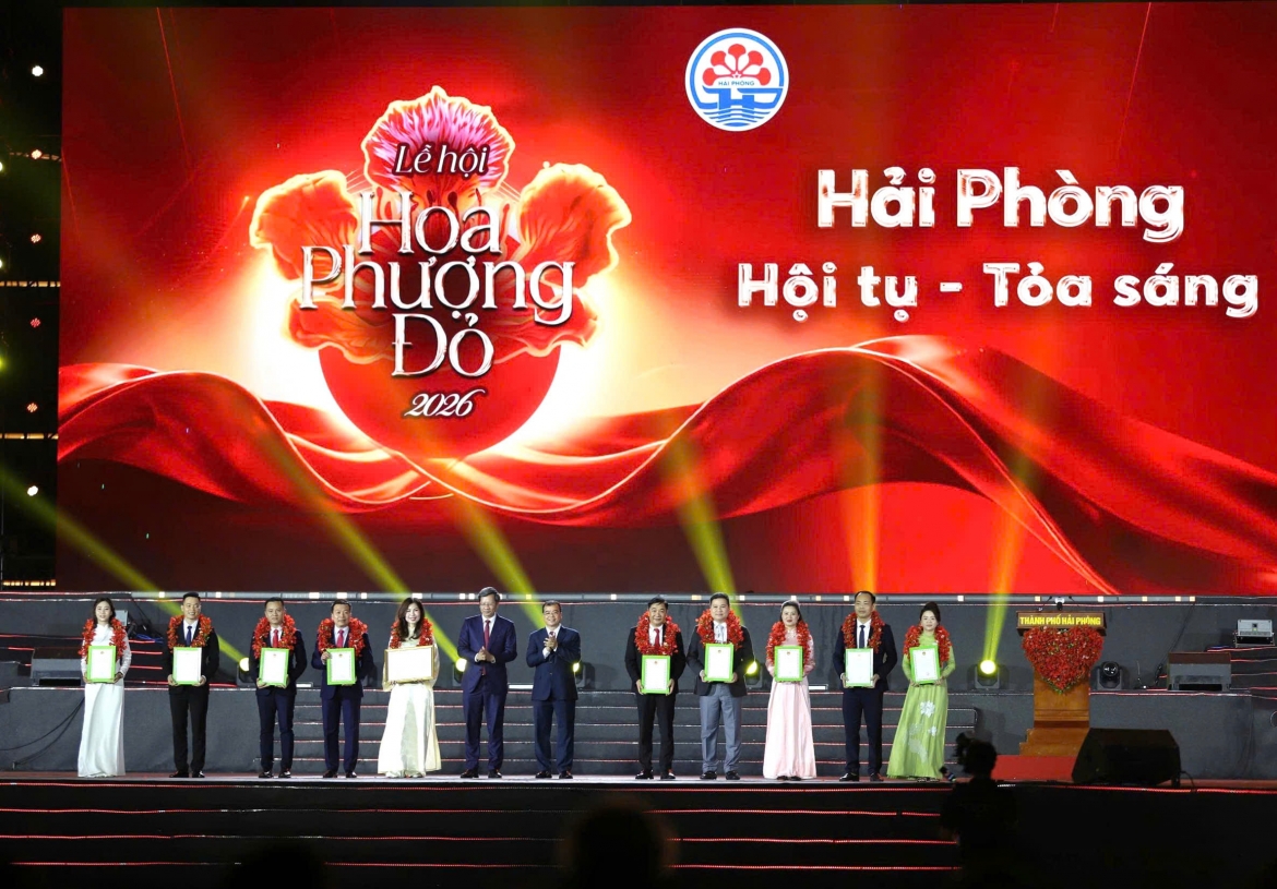 Thành phố Hải Phòng công bố Quyết định công nhận Khu du lịch cấp tỉnh và trao chứng nhận “Cơ sở du lịch đạt tiêu chí Du lịch Xanh thành phố Hải Phòng” cho 10 đơn vị (khu du lịch, khách sạn, doanh nghiệp lữ hành) trên địa bàn thành phố.