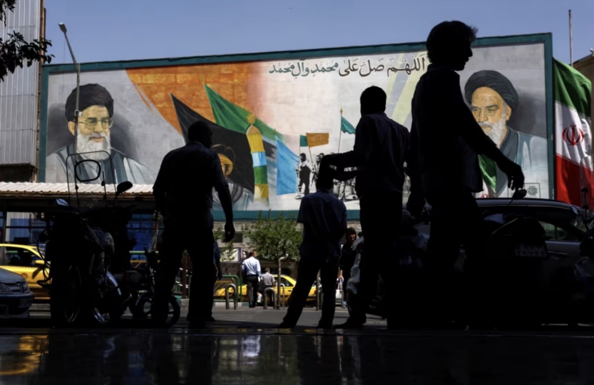 Đường phố thủ đô Tehran của Iran. Ảnh: Reuters