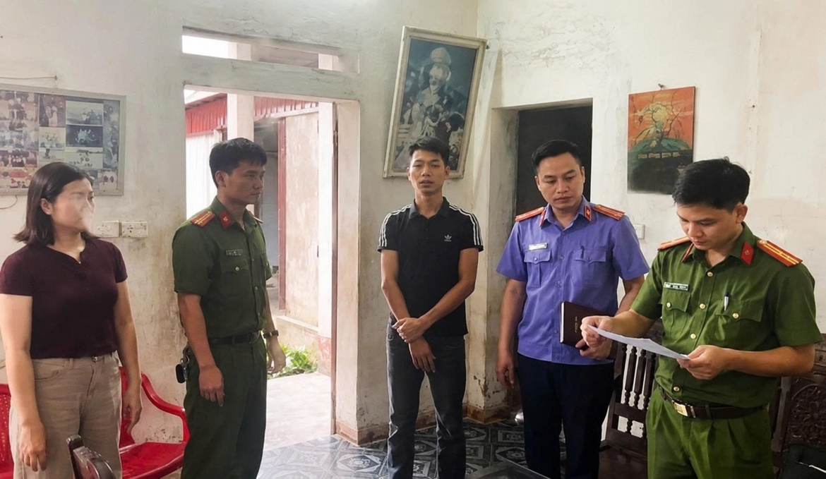 Cơ quan CSĐT công bố các Quyết định đối với Đinh Quang Thiều