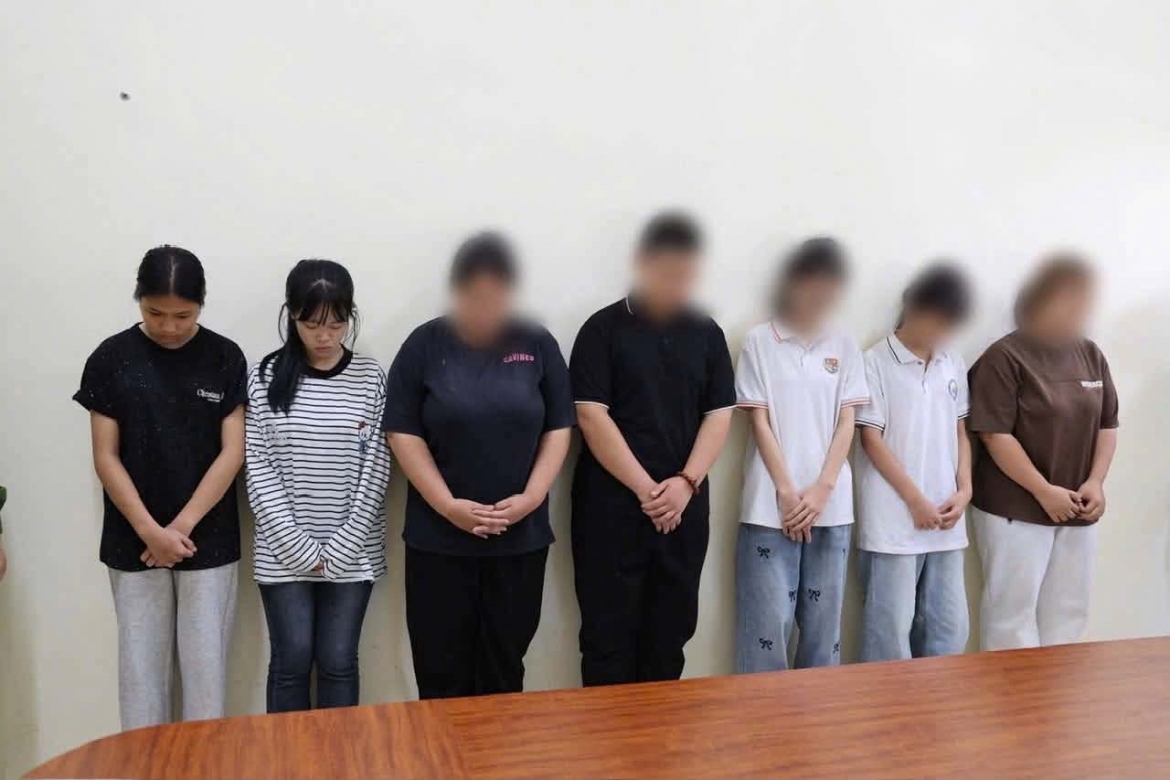 Cơ quan Cảnh sát điều tra, Công an tỉnh Phú Thọ đã khởi tố vụ án, khởi tố 2 bị can liên quan vụ nữ sinh bị hành hung tại Trường Cao đẳng nghề Việt - Xô số 1, phường Xuân Hòa, tỉnh Phú Thọ