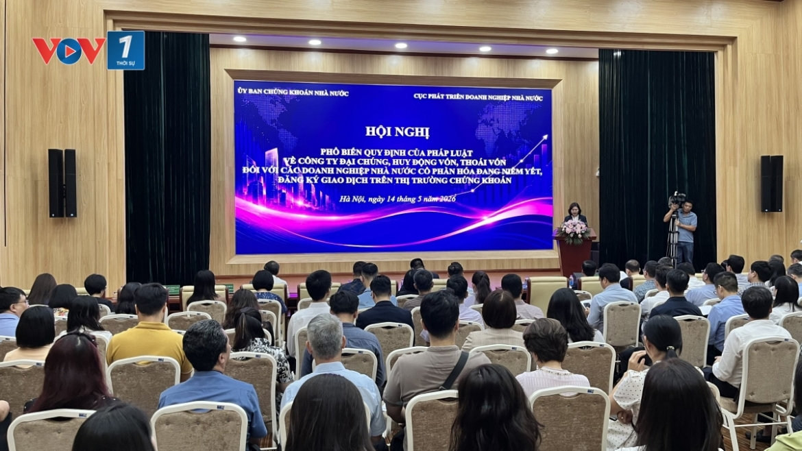 Toàn cảnh hội nghị.