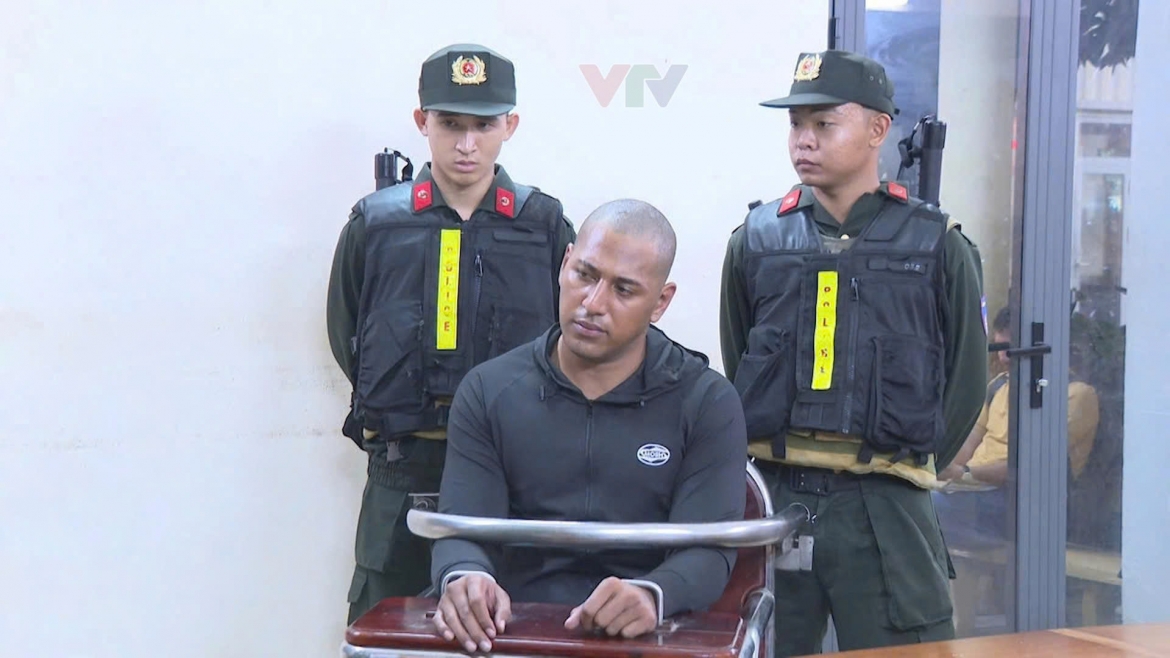 Nghi can Vaa Vaa thừa nhận là người trực tiếp sử dụng súng bắn vào 2 nạn nhân là du khách người Australia. (Ảnh: CACC)