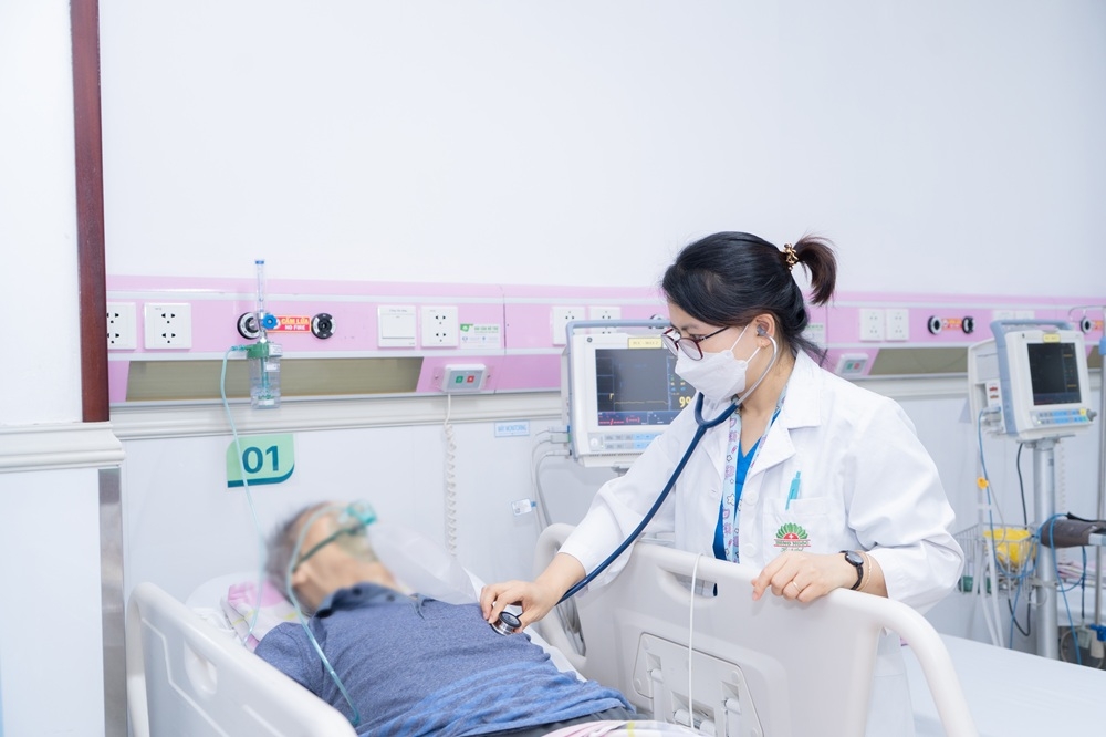 Nắng nóng cao điểm làm gia tăng nguy cơ đột quỵ