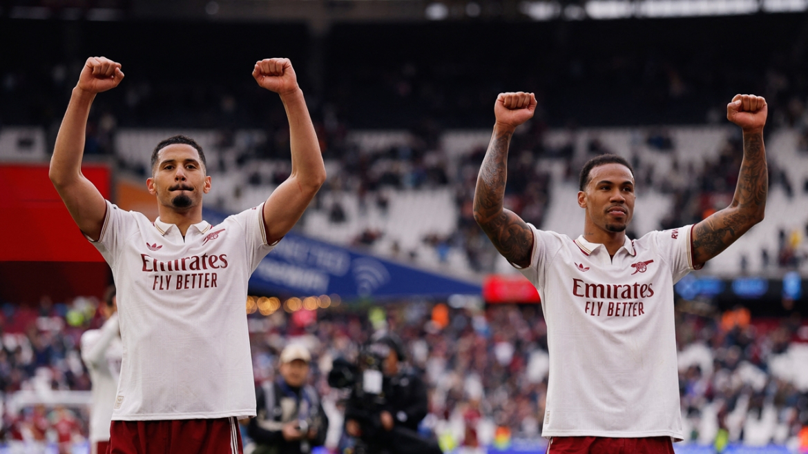 Arsenal có thể vô địch ngoại hạng Anh sau vòng 37 (Ảnh: Reuters)