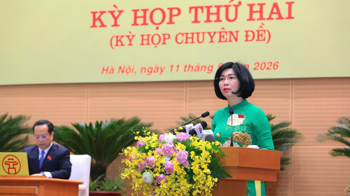 Chủ tịch HĐND thành phố Hà Nội Phùng Thị Hồng Hà phát biểu khai mạc kỳ họp thứ 2 HĐND thành phố Hà Nội khóa XVII