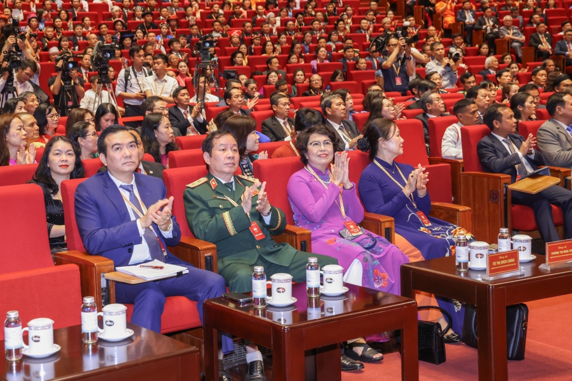 Đại hội thông qua Điều lệ MTTQ Việt Nam sửa đổi, bổ sung; thông qua Nghị quyết của Đại hội.