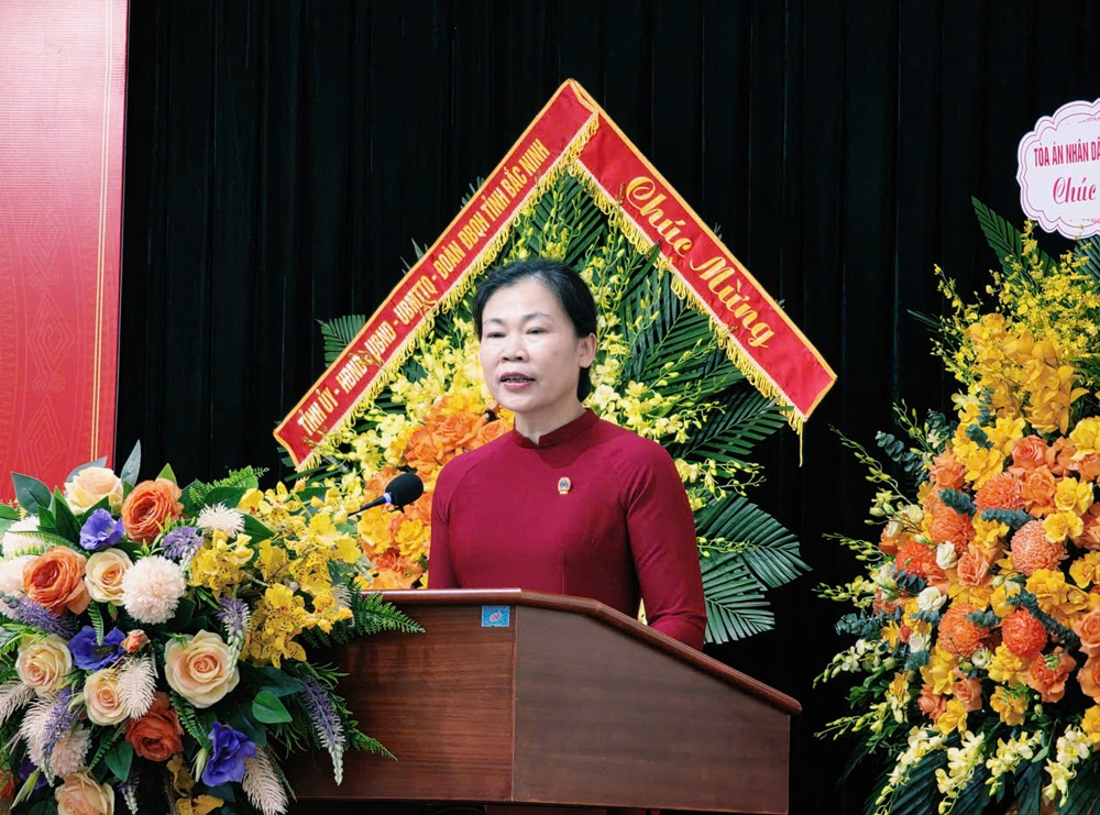 Tân Chánh án Tòa án nhân dân tỉnh Bắc Ninh Chu Lệ Hường phát biểu nhận nhiệm vụ