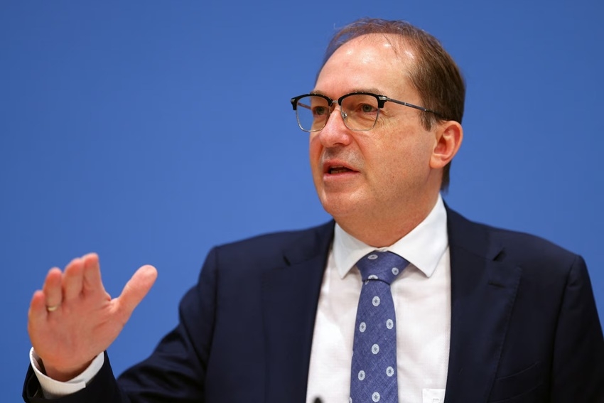 Bộ trưởng Nội vụ Đức Alexander Dobrindt. Ảnh: Reuters