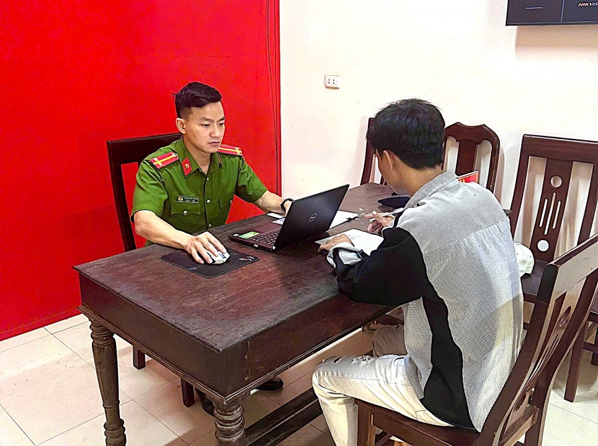 Cơ quan công an triệu tập P.M.Q. (Ảnh: Công an xã Diễn Châu)