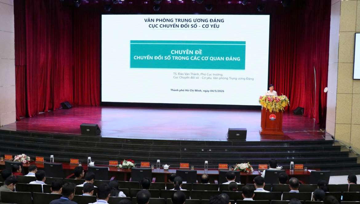 Các học viên học lý thuyết và thực hành từ ngày 5 - 14/5 (ảnh: L.V)