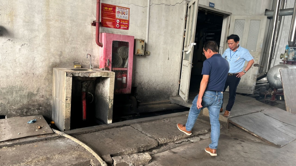 Công an phường Hưng Đạo phát hiện Công ty cổ phần sản xuất và thương mại Greenzone có hành vi xả thải vượt quy chuẩn kỹ thuật về môi trường, gây ô nhiễm môi trường.