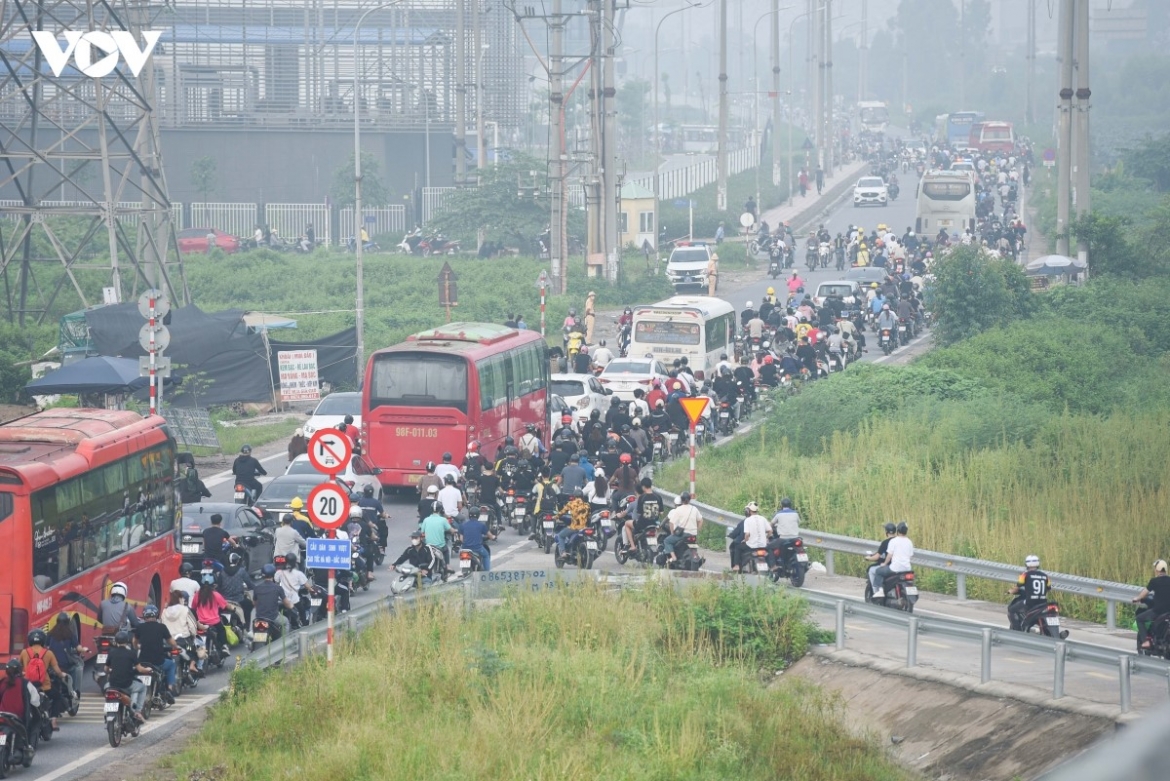 Hạ tầng giao thông tại nhiều khu vực công nghiệp đang chịu áp lực lớn từ tốc độ tăng lao động cơ học