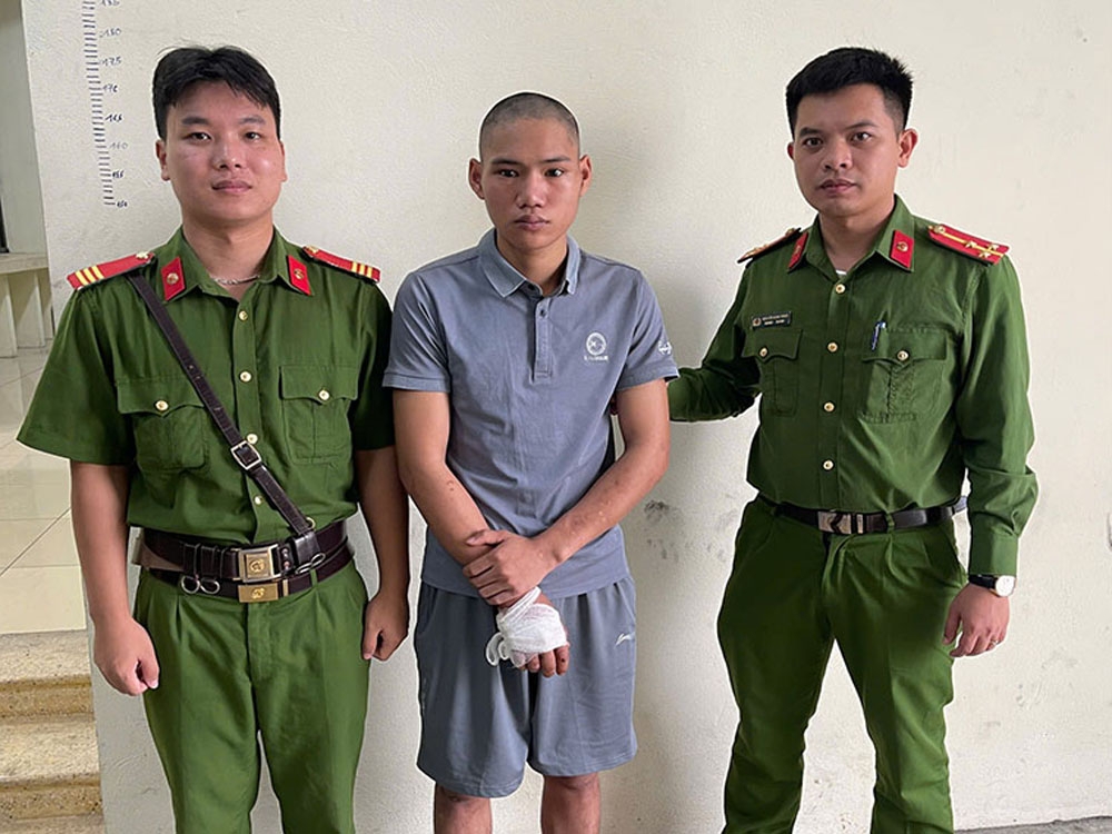 Đối tượng Ban Văn Dương tại trụ sở cơ quan công an