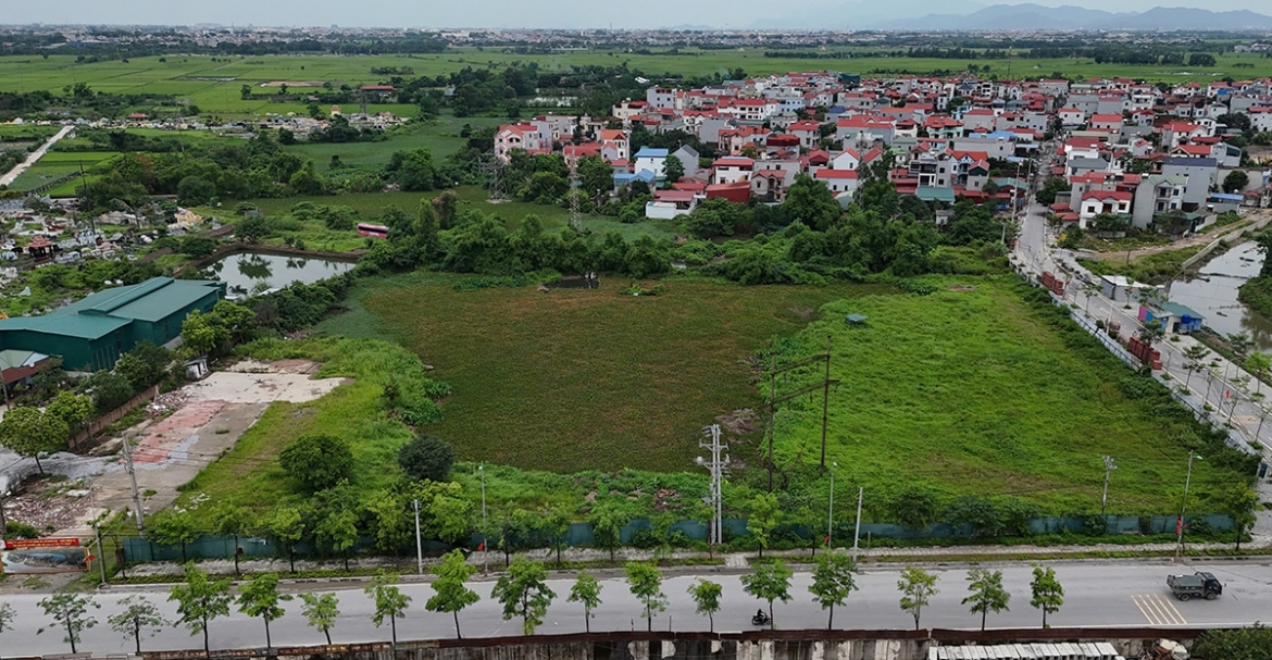 Dự án có quy mô nghiên cứu khoảng 696ha, gồm 3 khu đất:Khu đất tại xã Thư Lâm, thuộc phân khu đô thị E2-3, quy mô khoảng 360ha; Khu đất tại xã Đông Anh thuộc phân khu đô thị XB-2, quy mô khoảng 23ha; Khu đất thứ ba tại xã Đông Anh, cũng thuộc phân khu đô thị XB-2, quy mô khoảng 313ha. 