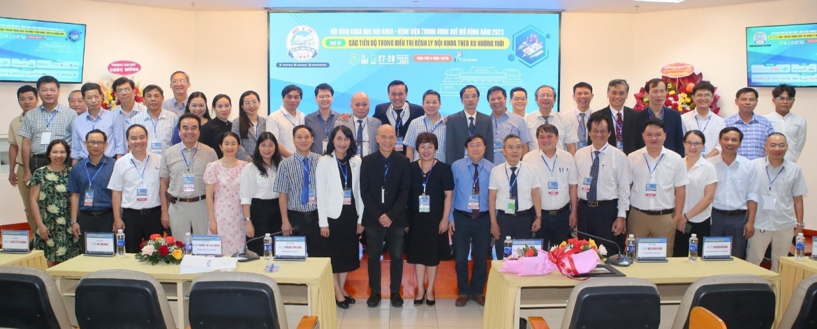Dù sống và làm việc tại Pháp, Giáo sư Đinh Xuân Anh Tuấn vẫn luôn dành sự quan tâm đặc biệt cho y học Việt Nam- Bệnh Viện Trung Ương Huế