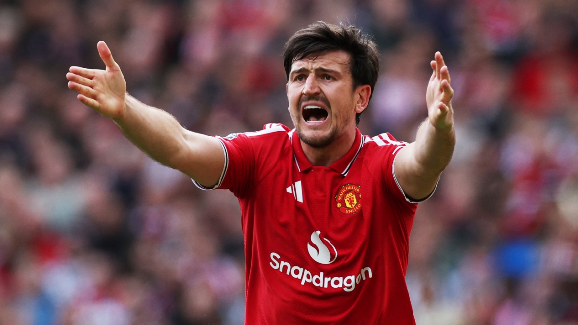 Harry Maguire có một mùa giải thi đấu ổn định trong màu áo MU (Ảnh: Reuters)