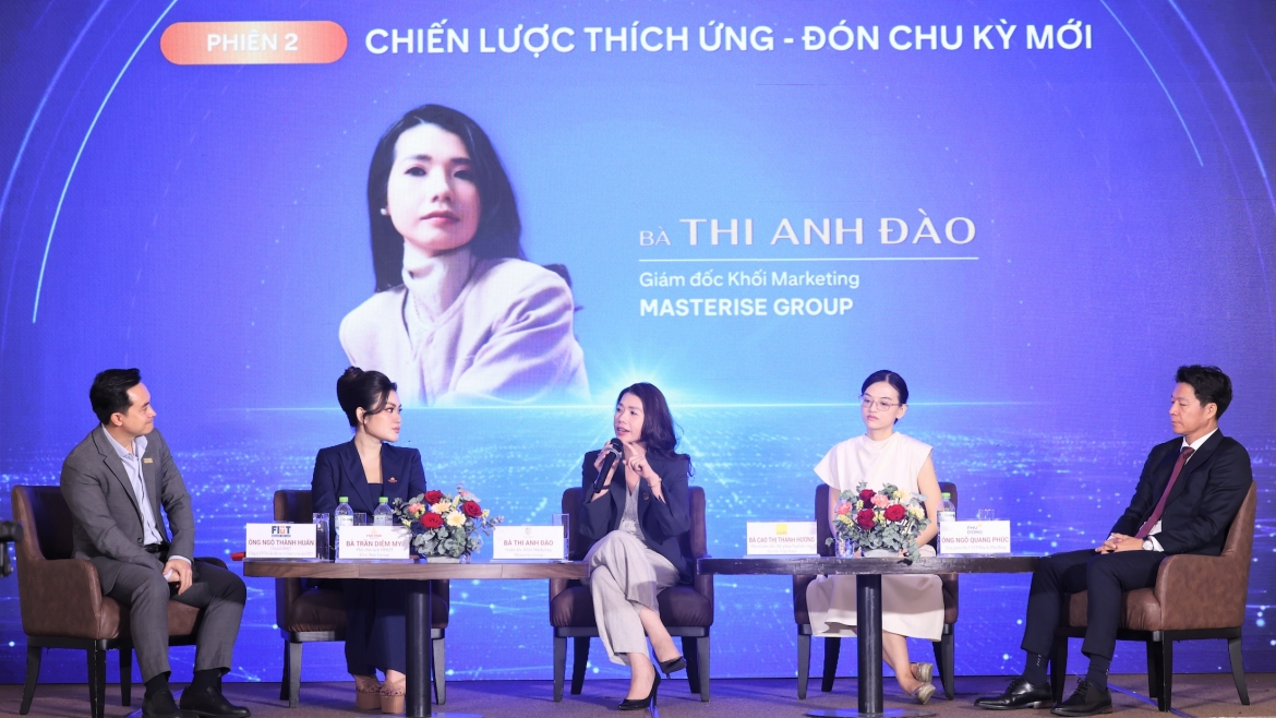Bà Thi Anh Đào chia sẻ tại phiên tọa đàm 2, hội thảo “Thị trường bất động sản 2026: Vượt gió ngược, đón chu kỳ mới” (Ảnh: BĐT)
