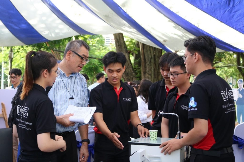 Dự thảo nhấn mạnh hỗ trợ cho các chương trình đào tạo trình độ tiến sĩ, các ngành kỹ thuật then chốt, công nghệ chiến lược và công nghệ lõi - lĩnh vực nền tảng để nâng cao năng lực cạnh tranh quốc gia
