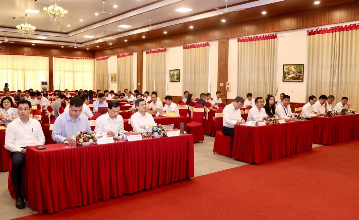 Các đại biểu tham dự lễ khai mạc lớp bồi dưỡng.