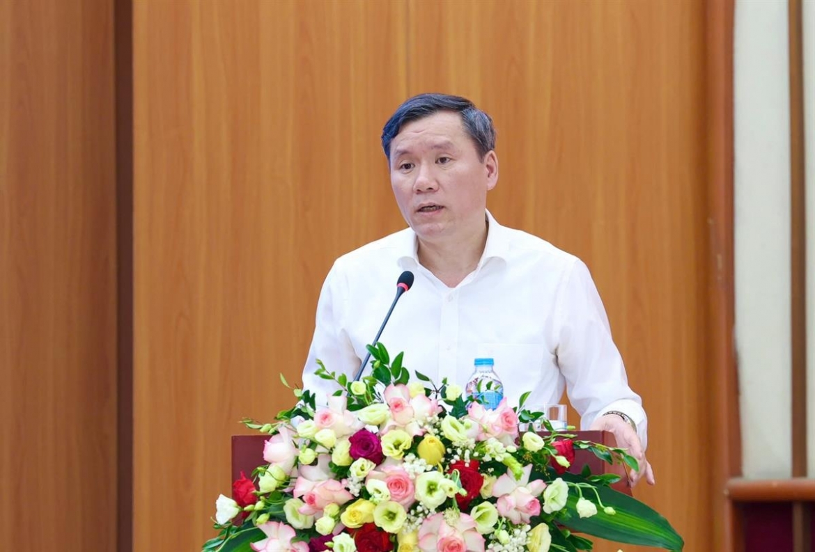 GS.TS Lê Văn Lợi phát biểu tại hội thảo. Ảnh: Mạnh Thắng