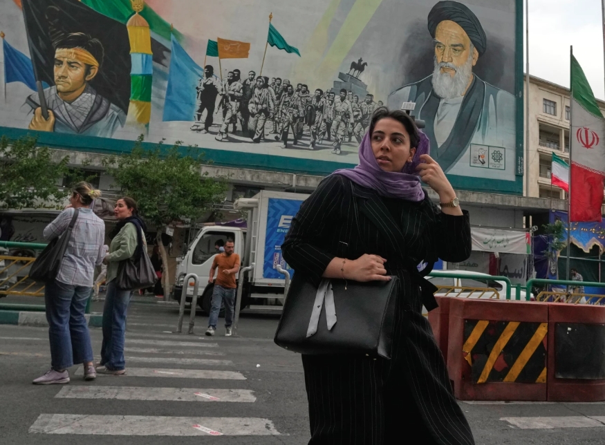 Một tuyến phố ở thủ đô Tehran. Ảnh: AP