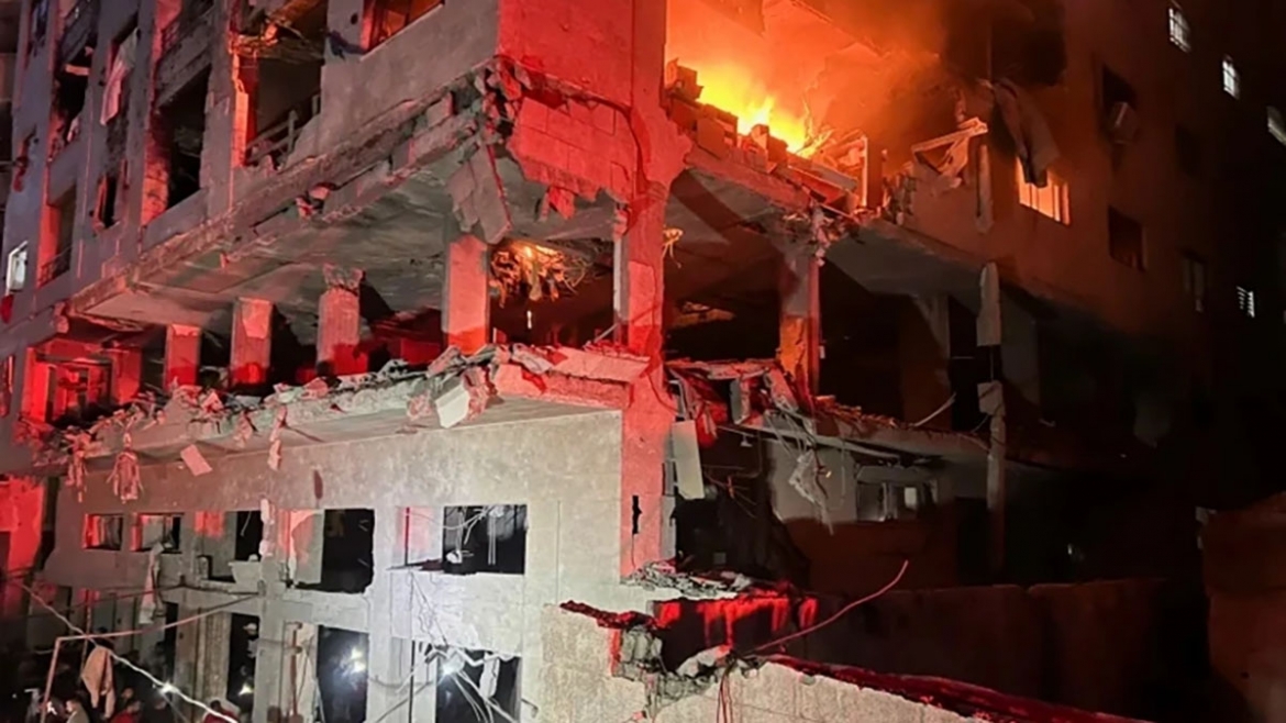 Israel không kích Gaza, nhắm vào thủ lĩnh quân sự cấp cao nhất của Hamas. Ảnh: Reuters