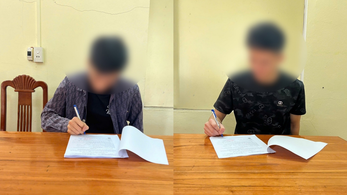Hai đối tượng tại cơ quan công an
