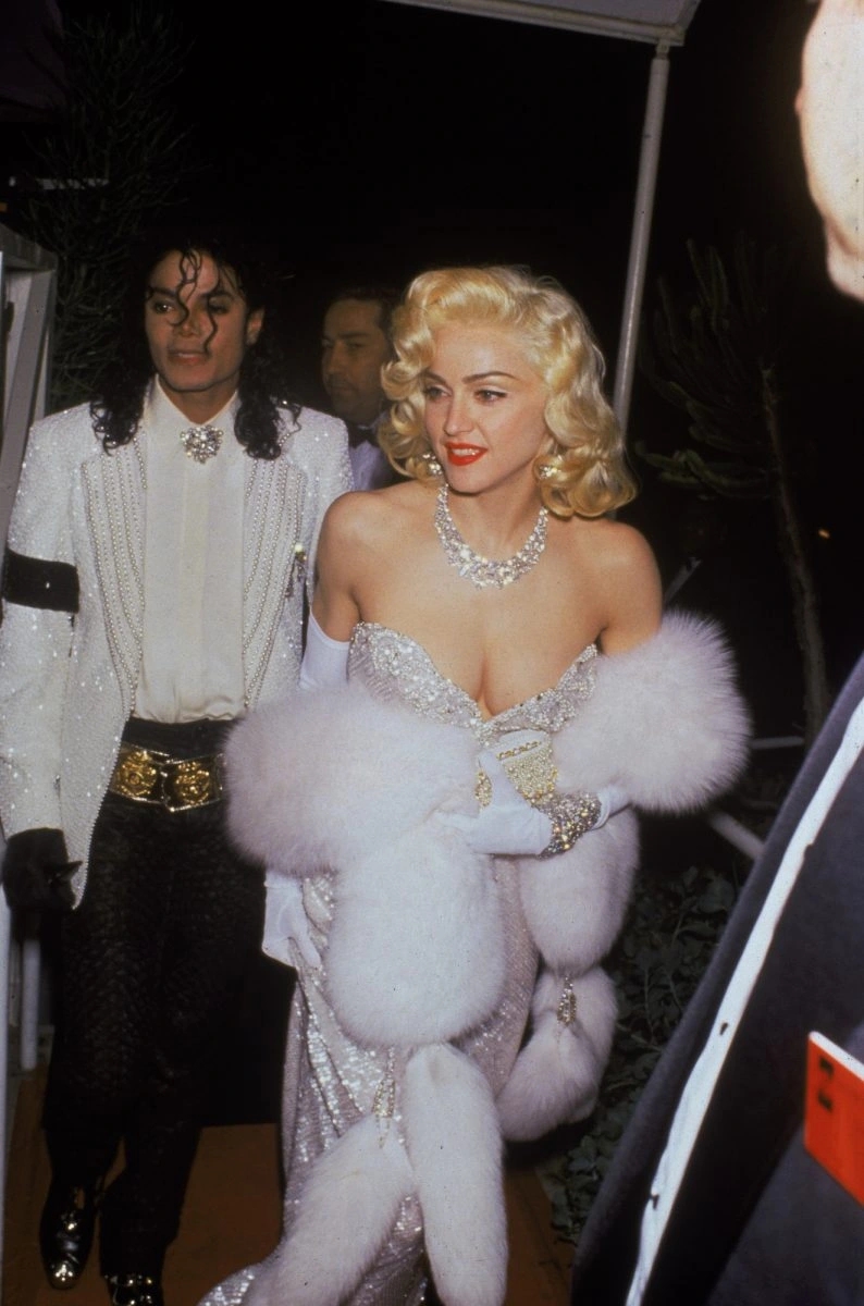 Madonna và Michael Jackson xuất hiện cùng nhau tại lễ trao giải Oscar 1991 – khoảnh khắc gây chấn động truyền thông.
