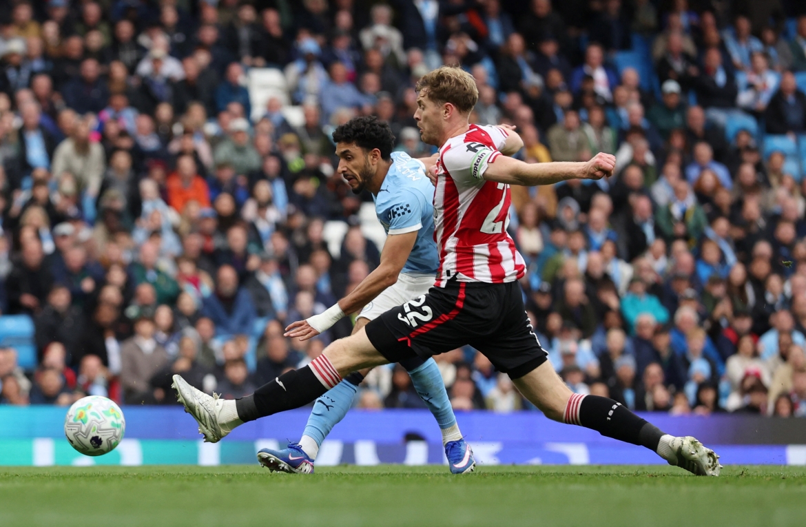 Marmoush ấn định chiến thắng 3-0 cho Man City ở phút 90+2 sau pha kiến tạo của Haaland. (Ảnh: Reuters)