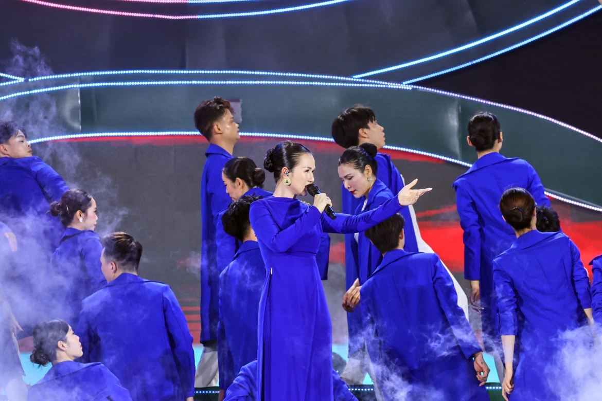 Mỹ Linh, Võ Hạ Trâm, Double2T khuấy động đêm khai mạc du lịch Thái Nguyên